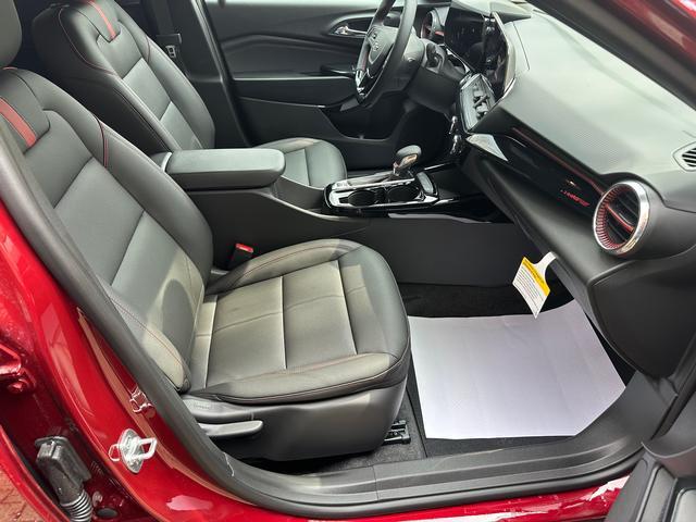 new 2025 Chevrolet Trax car, priced at $25,395