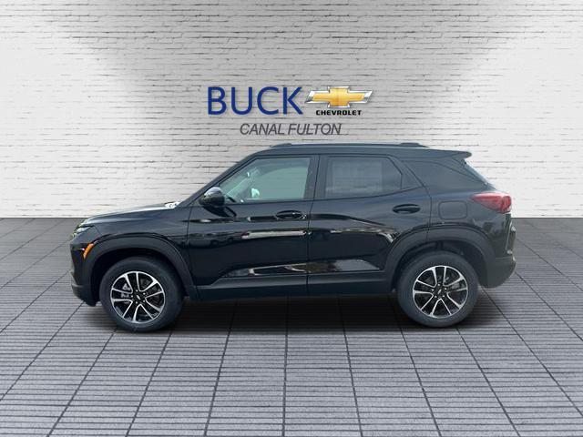 new 2025 Chevrolet TrailBlazer car, priced at $30,320