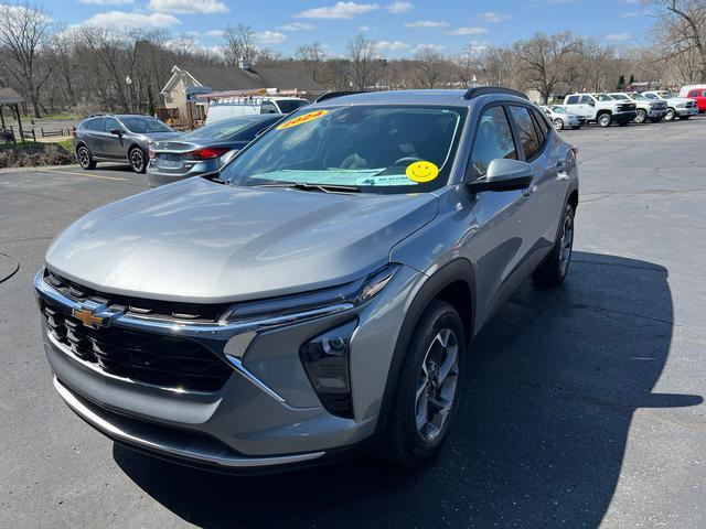 used 2024 Chevrolet Trax car, priced at $20,999