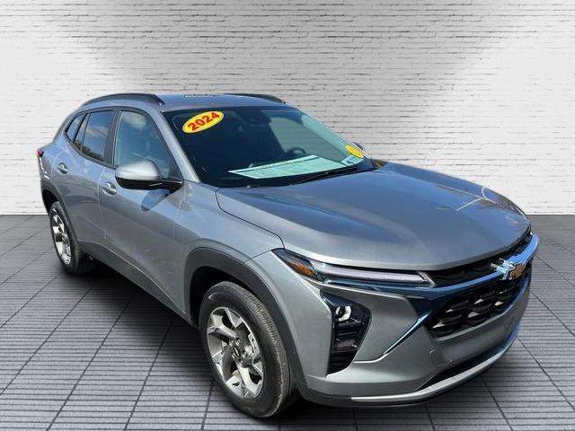 used 2024 Chevrolet Trax car, priced at $20,999
