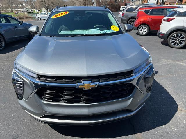 used 2024 Chevrolet Trax car, priced at $20,999