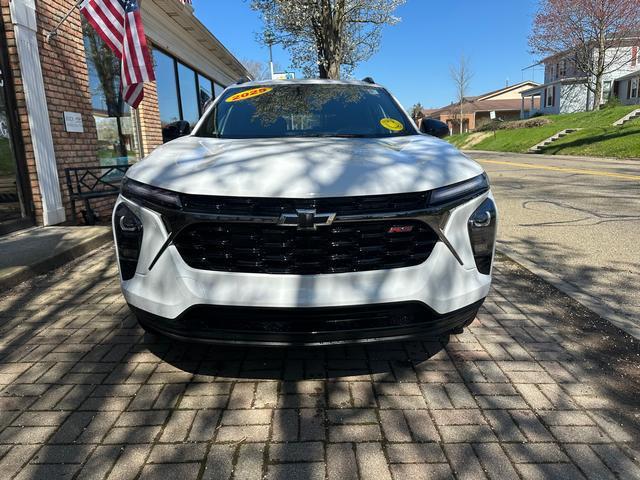 new 2025 Chevrolet Trax car, priced at $25,845