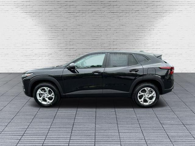 new 2025 Chevrolet Trax car, priced at $23,535
