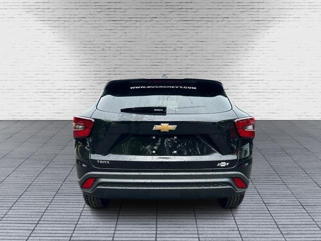 new 2025 Chevrolet Trax car, priced at $23,535