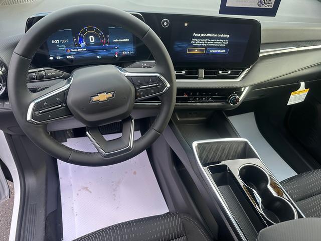 new 2025 Chevrolet Equinox car, priced at $31,995