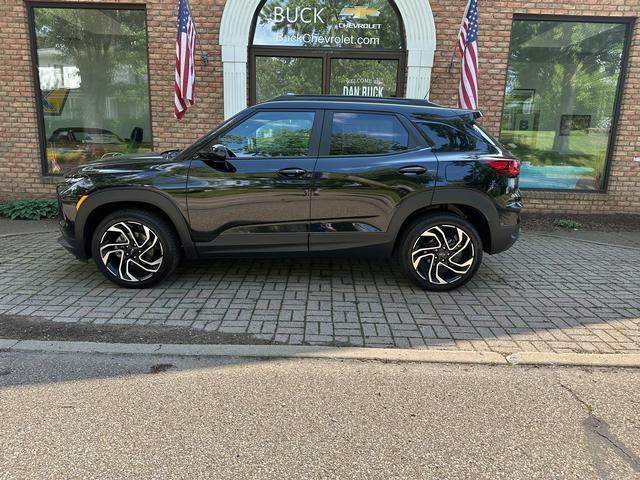 new 2025 Chevrolet TrailBlazer car, priced at $33,680