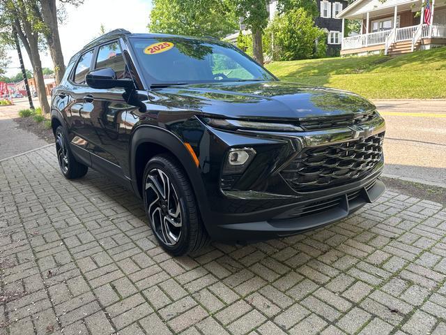 new 2025 Chevrolet TrailBlazer car, priced at $33,680