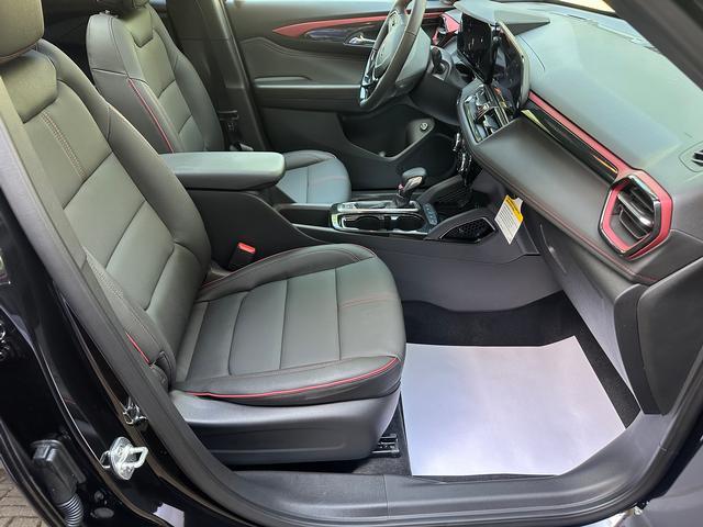 new 2025 Chevrolet TrailBlazer car, priced at $33,680
