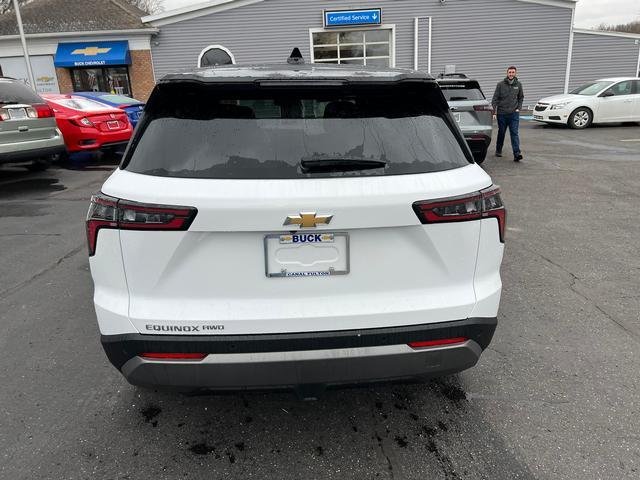 new 2025 Chevrolet Equinox car, priced at $32,490