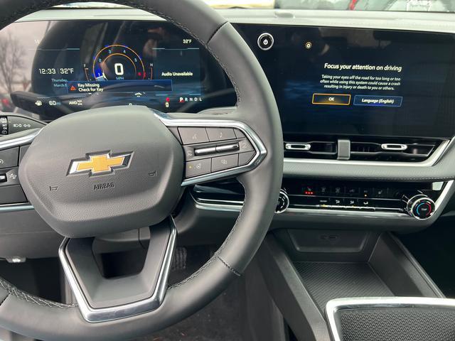 new 2025 Chevrolet Equinox car, priced at $32,490