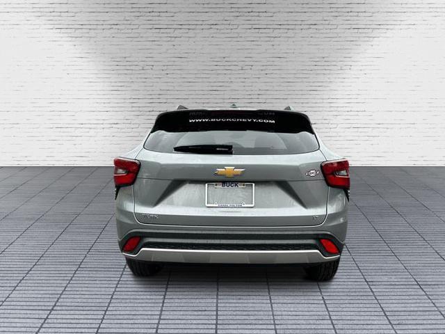 new 2025 Chevrolet Trax car, priced at $26,280