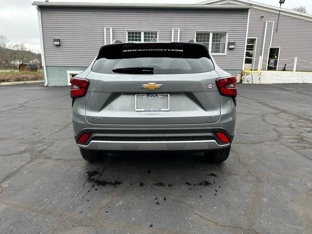 new 2025 Chevrolet Trax car, priced at $26,280