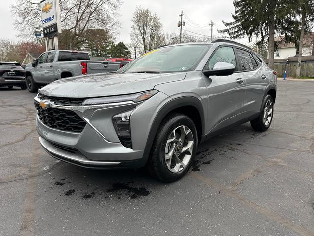new 2025 Chevrolet Trax car, priced at $26,280