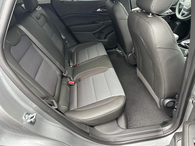 new 2025 Chevrolet Trax car, priced at $26,280