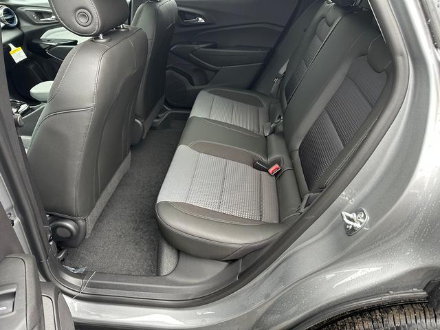 new 2025 Chevrolet Trax car, priced at $26,280