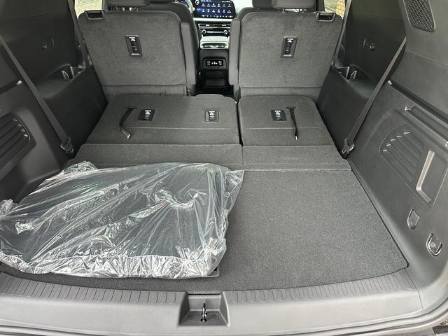 new 2025 Chevrolet Traverse car, priced at $46,830