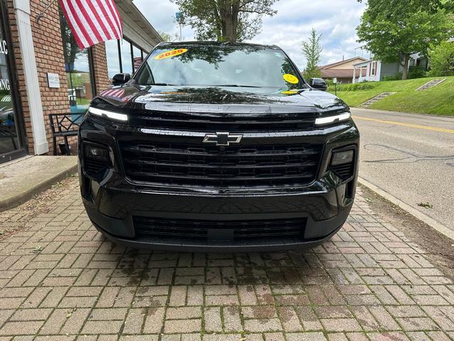 new 2025 Chevrolet Traverse car, priced at $46,830