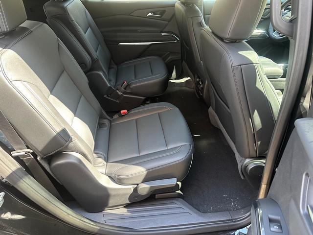 new 2025 Chevrolet Traverse car, priced at $47,190