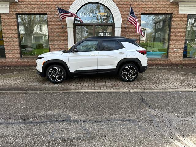 new 2025 Chevrolet TrailBlazer car, priced at $35,360