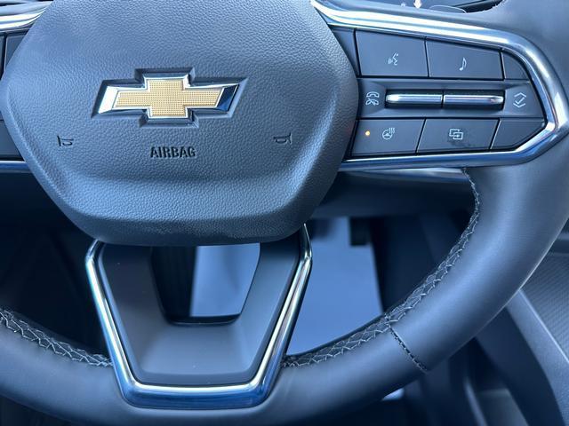 new 2025 Chevrolet Equinox car, priced at $30,490