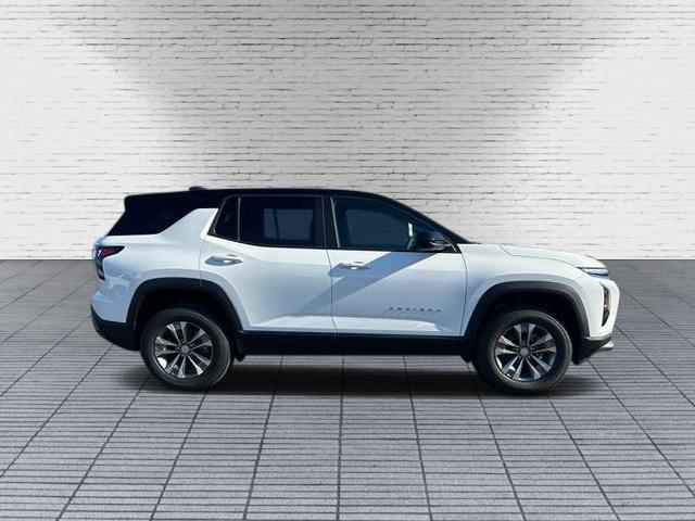 new 2025 Chevrolet Equinox car, priced at $30,490