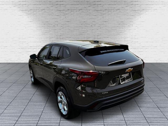 used 2024 Chevrolet Trax car, priced at $20,999