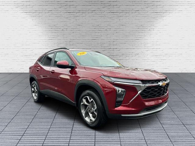 new 2025 Chevrolet Trax car, priced at $25,485