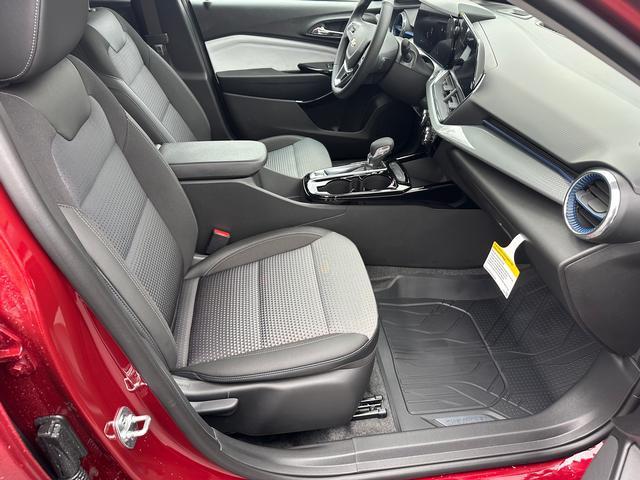 new 2025 Chevrolet Trax car, priced at $25,485