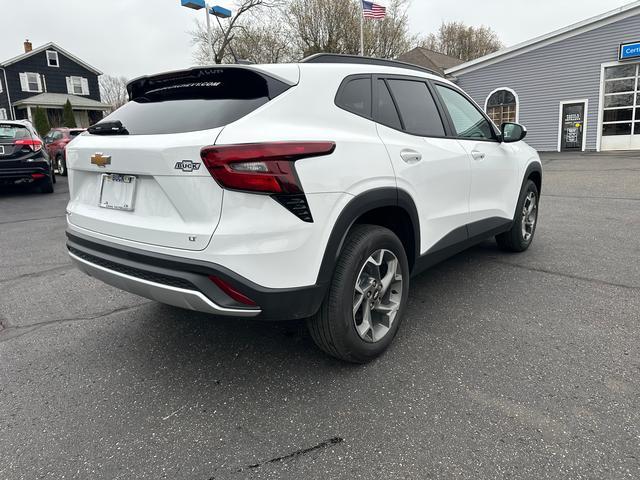new 2025 Chevrolet Trax car, priced at $23,995