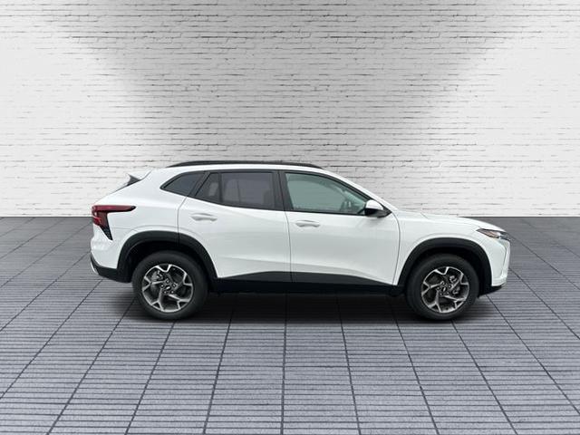 new 2025 Chevrolet Trax car, priced at $23,995