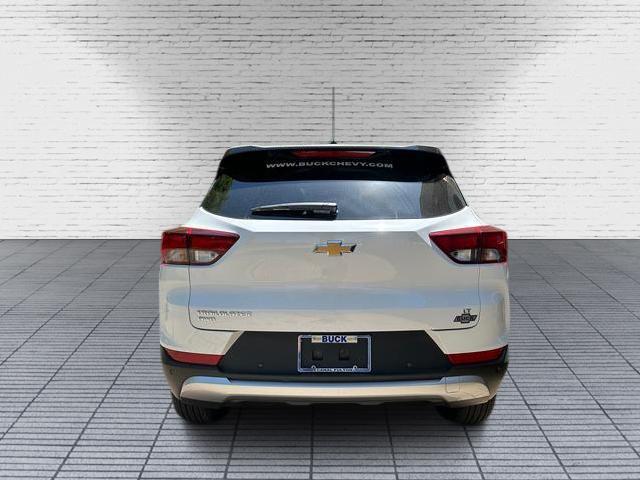 new 2025 Chevrolet TrailBlazer car, priced at $30,180