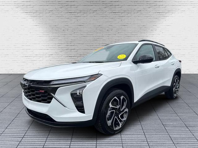 new 2025 Chevrolet Trax car, priced at $25,395