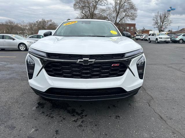 new 2025 Chevrolet Trax car, priced at $25,395