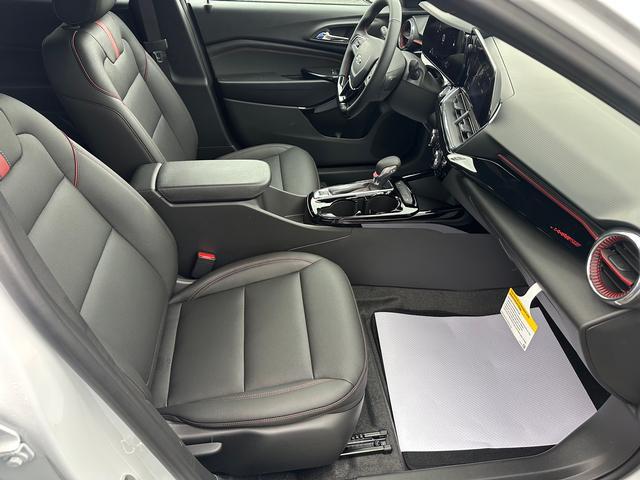 new 2025 Chevrolet Trax car, priced at $25,395
