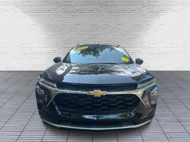 new 2025 Chevrolet Trax car, priced at $25,650
