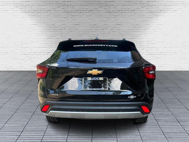 new 2025 Chevrolet Trax car, priced at $25,650