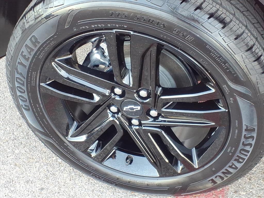 used 2025 Chevrolet Trax car, priced at $24,440