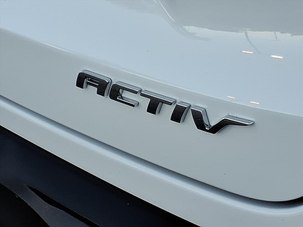 used 2025 Chevrolet Trax car, priced at $24,440