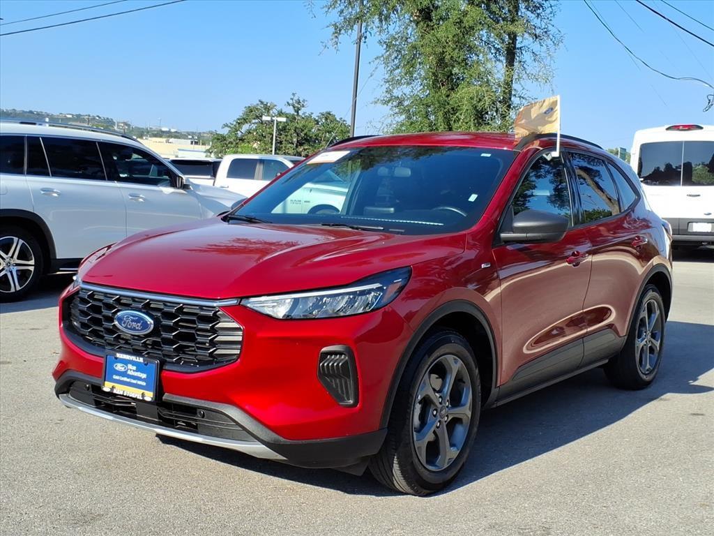 used 2025 Ford Escape car, priced at $25,046