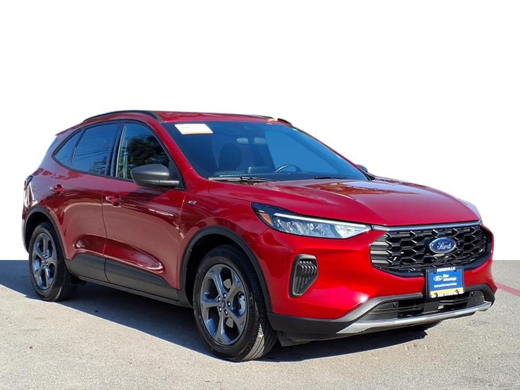 used 2025 Ford Escape car, priced at $25,046