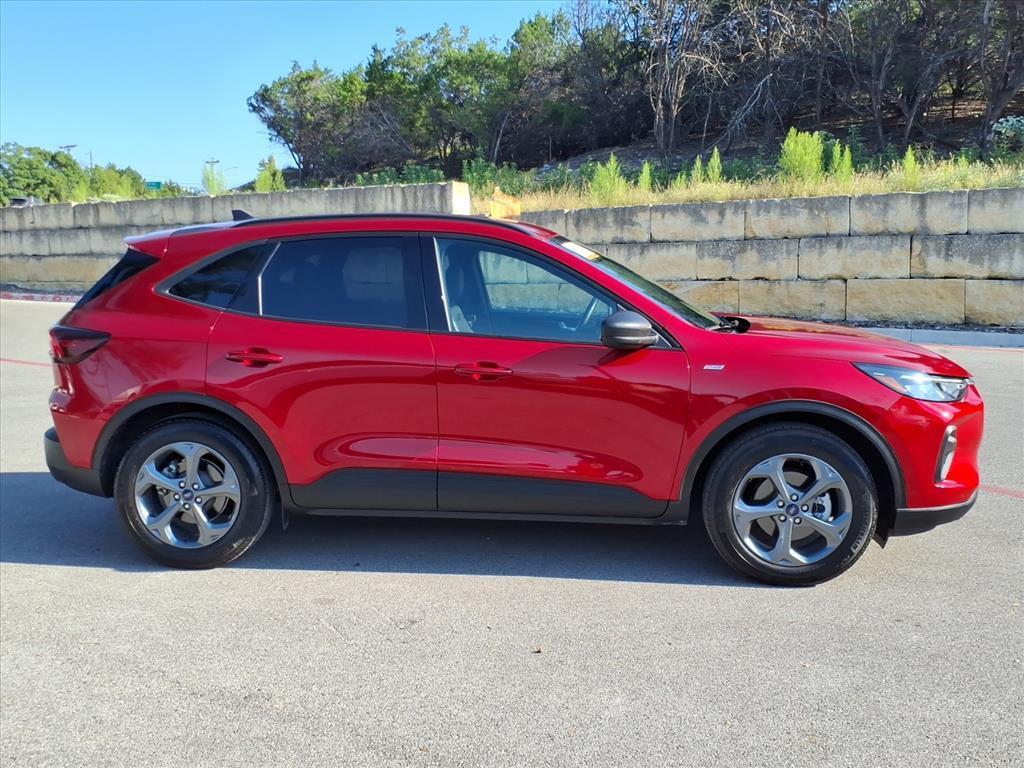 used 2025 Ford Escape car, priced at $25,046
