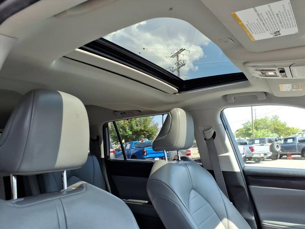 used 2023 Toyota Highlander car, priced at $35,653