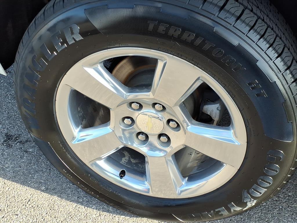 used 2015 Chevrolet Suburban car, priced at $19,465