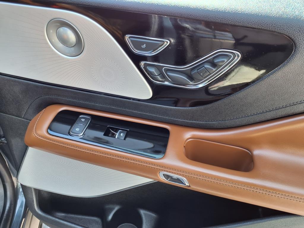 used 2022 Lincoln Aviator car, priced at $43,076