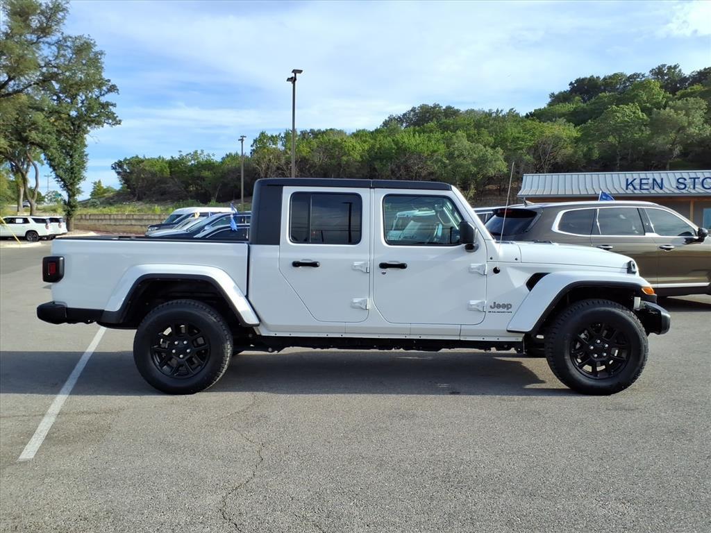 used 2023 Jeep Gladiator car, priced at $30,172