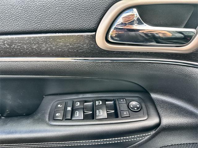 used 2017 Jeep Grand Cherokee car, priced at $16,984