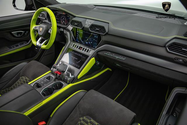 used 2022 Lamborghini Urus car, priced at $179,988