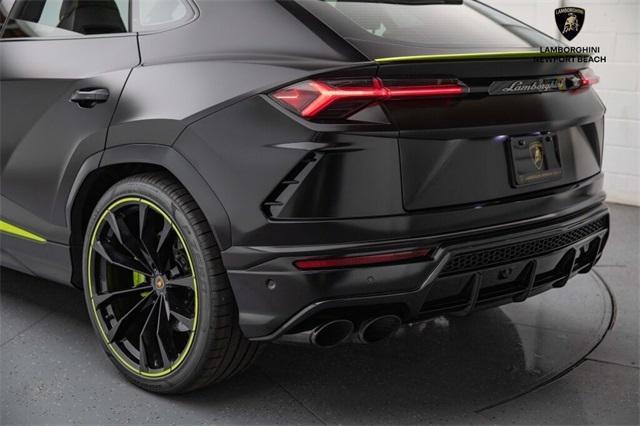 used 2022 Lamborghini Urus car, priced at $189,999