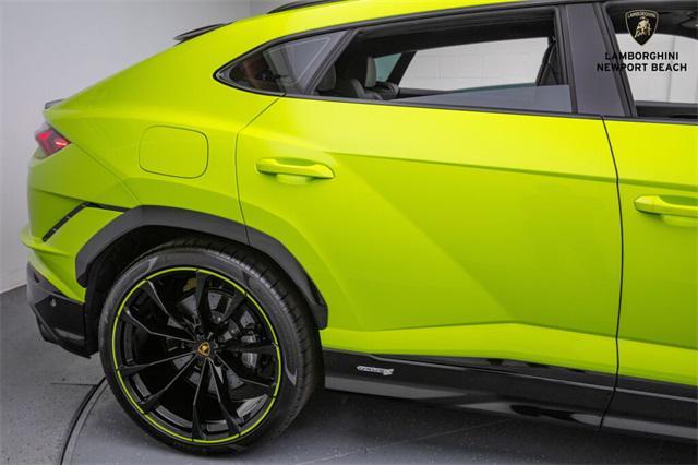 used 2023 Lamborghini Urus car, priced at $280,838