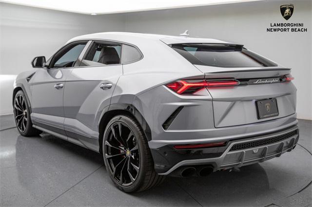 used 2021 Lamborghini Urus car, priced at $206,702